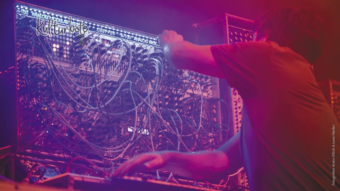 0409 Ströme Kulturbote mit dem Doepfer A-100