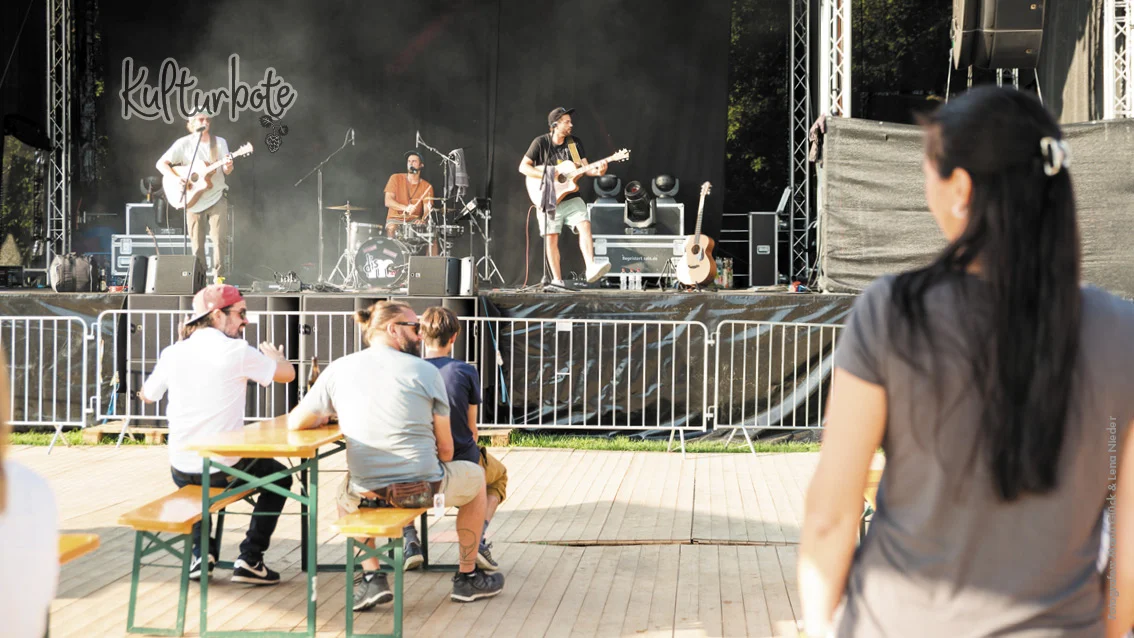 12. September | Dis M