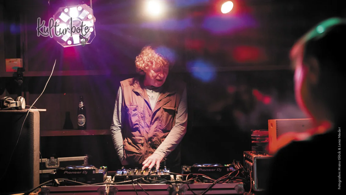 12. September | Dis M